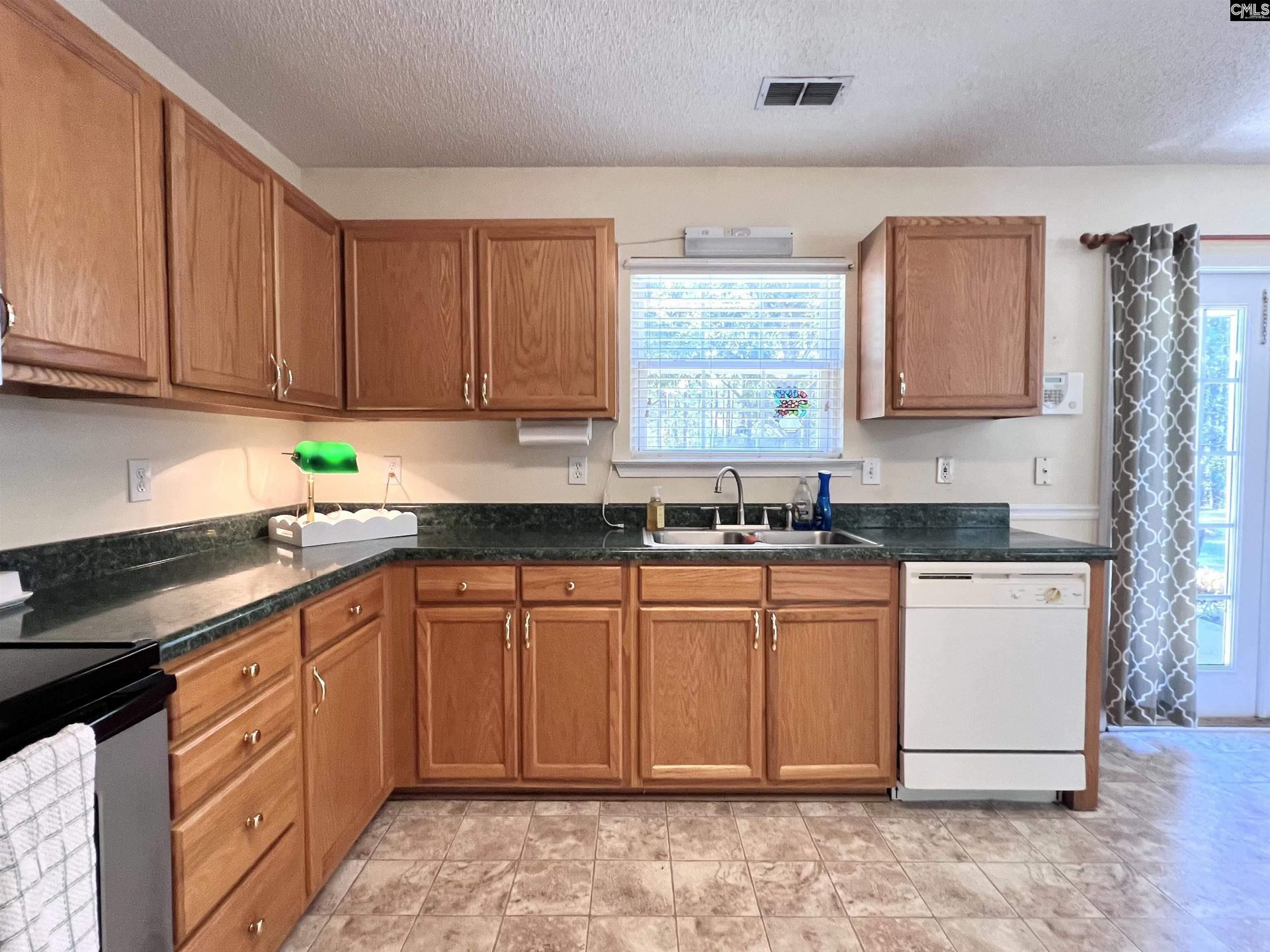 275 Siddington Way Photo 11