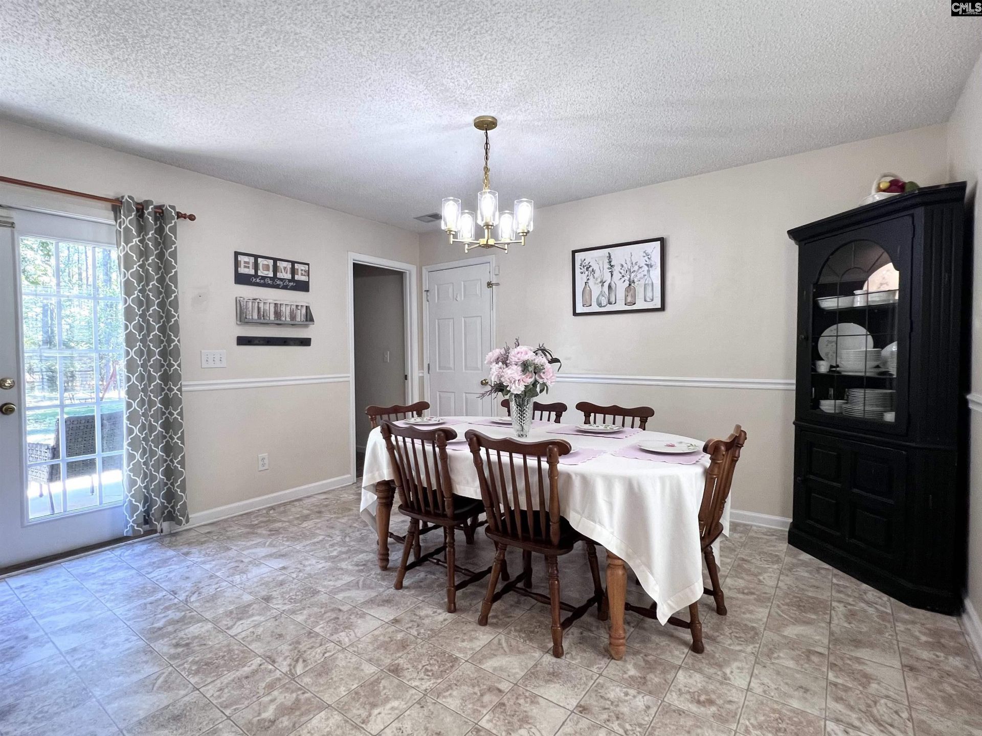 275 Siddington Way Photo 14