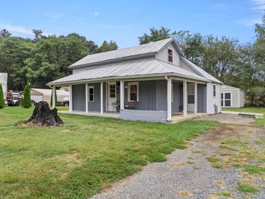 7452 BRIERY BRANCH RD, DAYTON, VA 22821