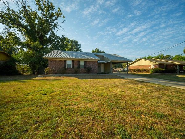 404 E INGRAM Street, E. Camden, AR 71701