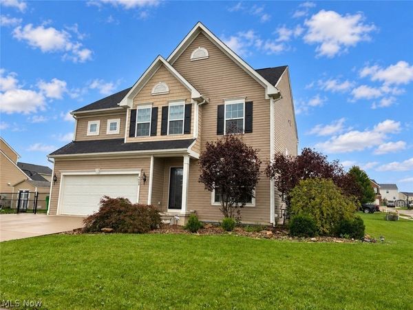 4489 Woodstone Avenue NW, Massillon, OH 44647