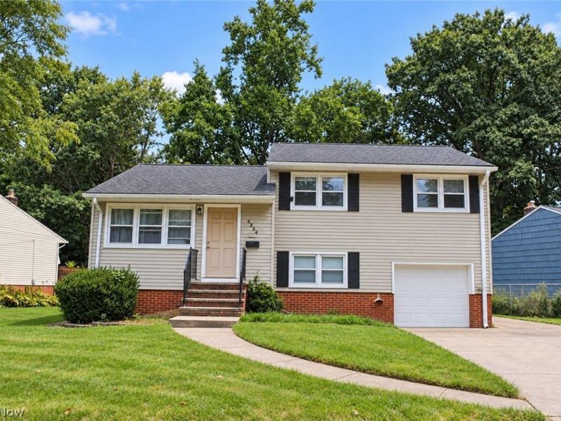 6254 Colebrook Road, Parma Heights, OH 44130 Photo 3