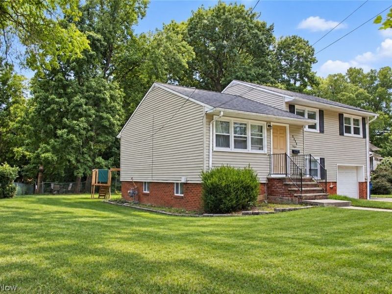 6254 Colebrook Road, Parma Heights, OH 44130 Photo 4