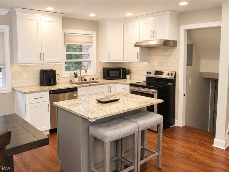 6254 Colebrook Road, Parma Heights, OH 44130 Photo 9