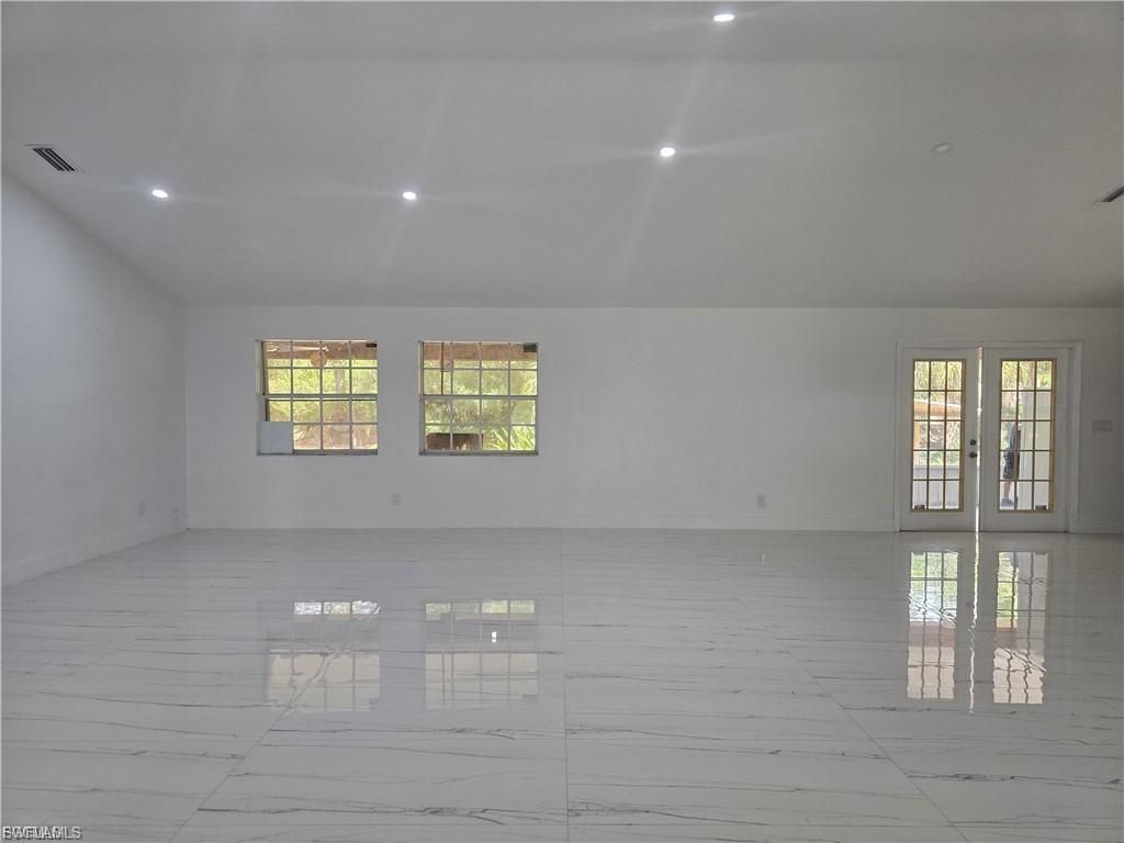 140 S Davis St , Labelle, FL 33935 Photo