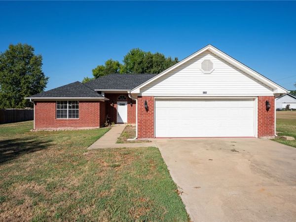 939 Alma Avenue , Mulberry, AR 72947