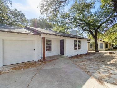 2029 Lynnhaven Road, Fort Worth, TX 76103