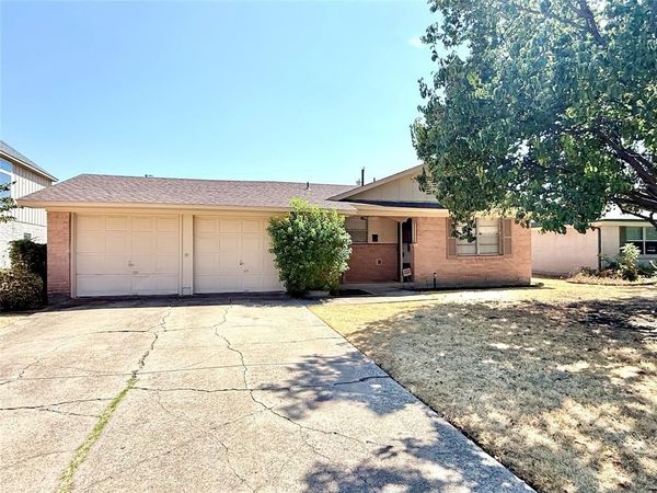 1310 Hampshire Lane , Richardson, TX 75080
