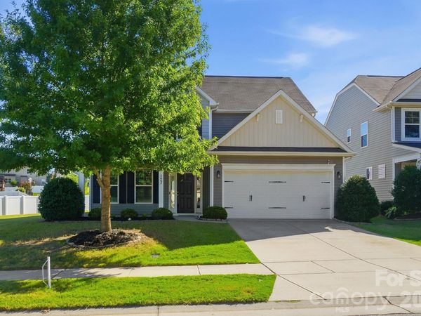 127 Lantern Acres Drive, Mooresville, NC 28115