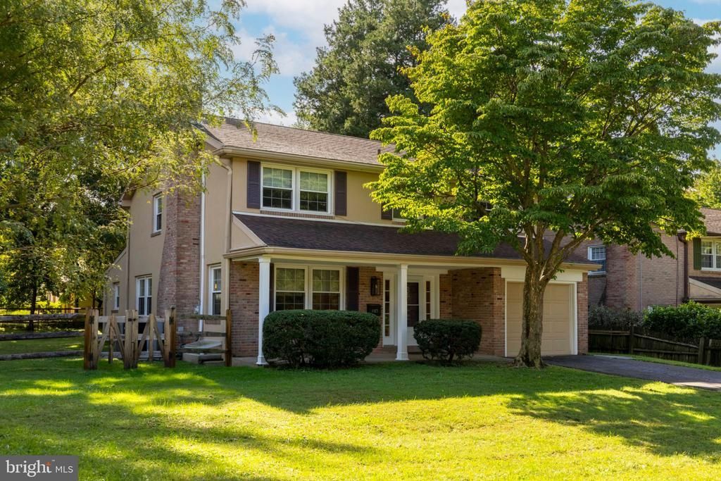 8113 Winston Road, Philadelphia, PA 19118 Main Photo