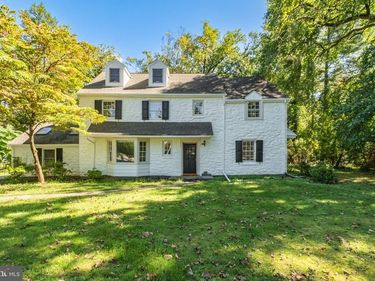 427 COTSWOLD LANE, WYNNEWOOD, PA 19096