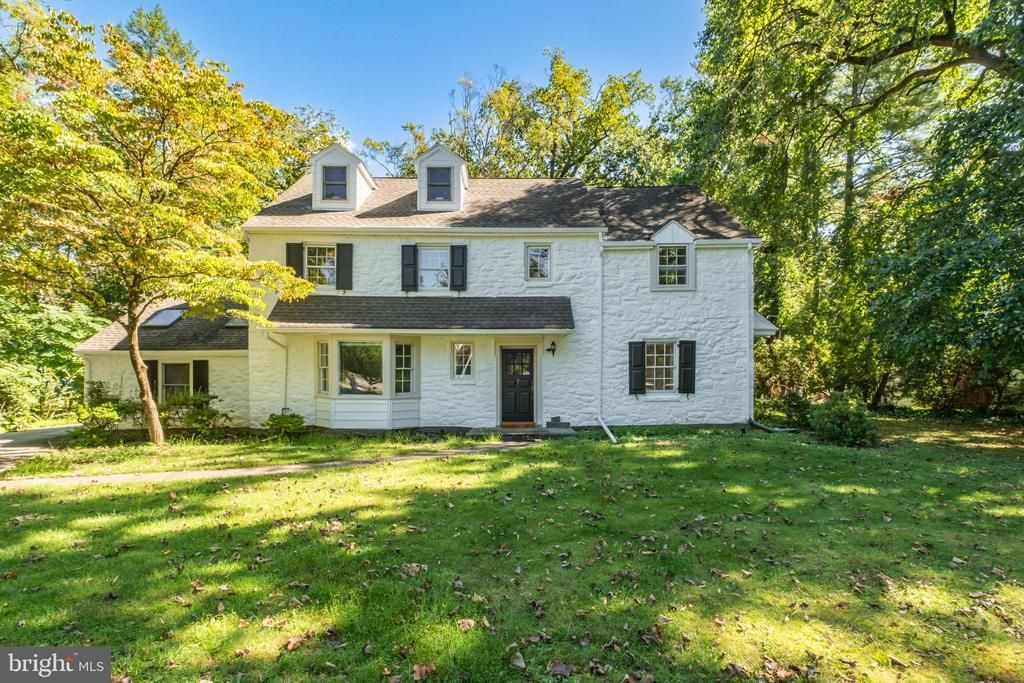 427 COTSWOLD LANE , WYNNEWOOD, PA 19096