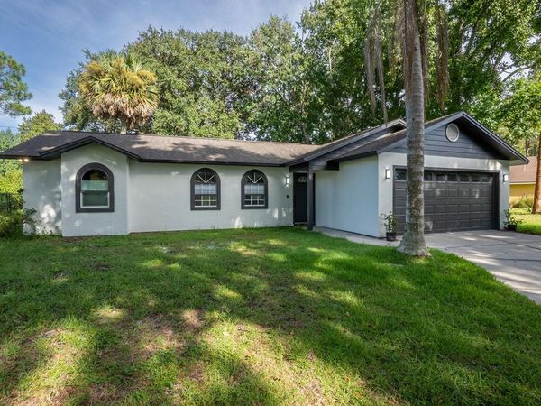 16 WARREN PLACE , PALM COAST, FL 32164