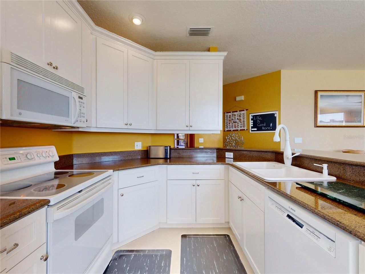 436 Bouchelle Drive , Unit 105, New Smyrna Beach, FL 32169 Photo