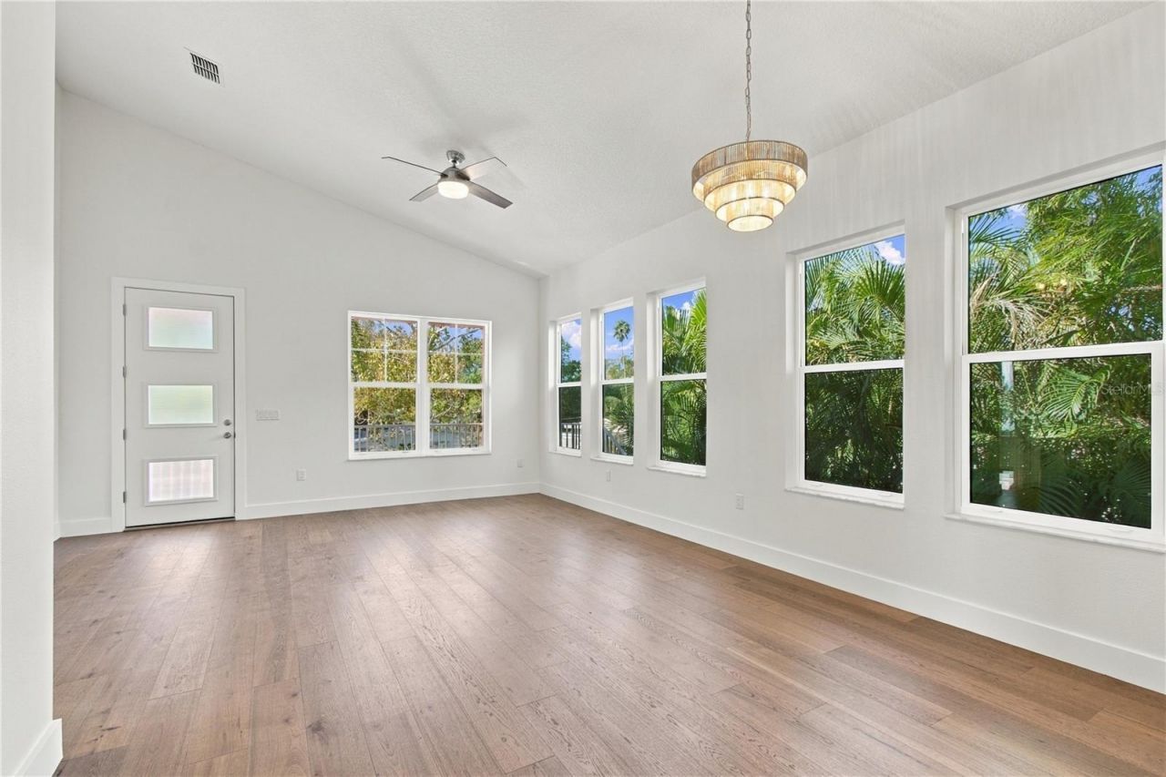 316 Indiana Avenue, Crystal Beach, FL 34681 Photo