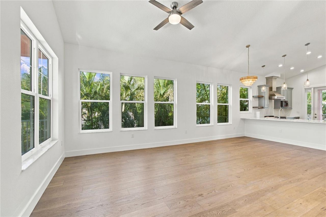 316 Indiana Avenue, Crystal Beach, FL 34681 Photo