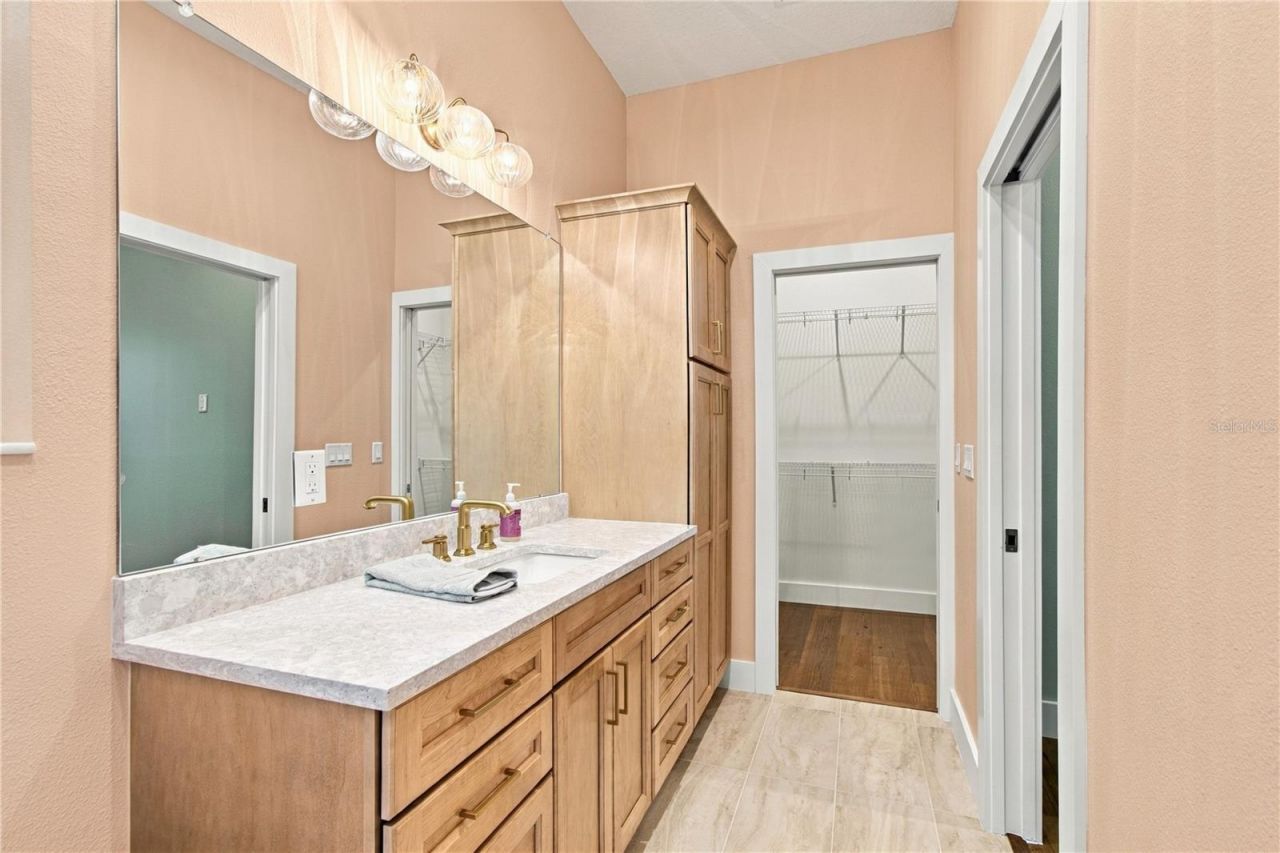 316 Indiana Avenue, Crystal Beach, FL 34681 Photo