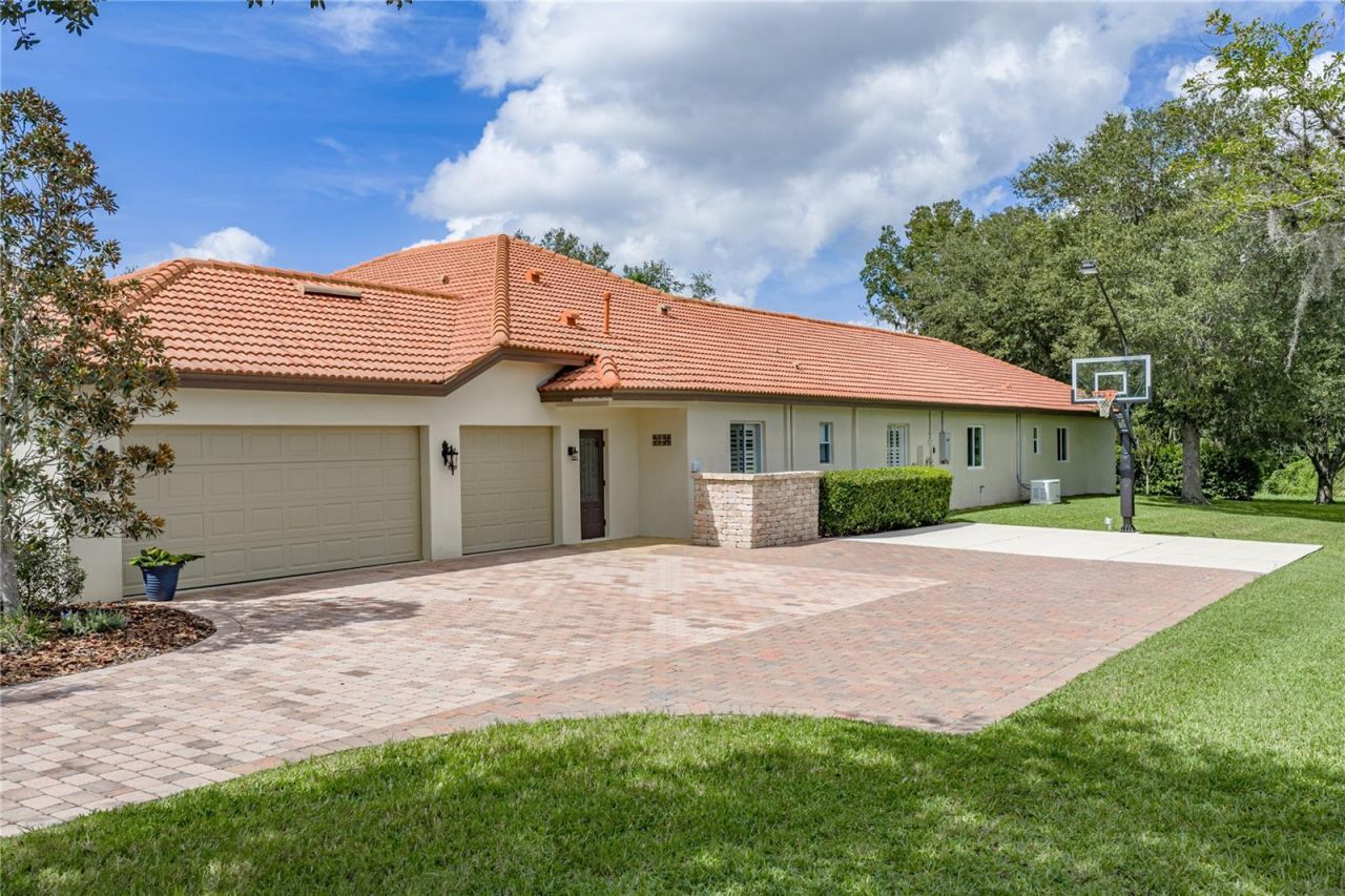 13353 Carnoustie Circle, Dade City, FL 33525 Photo