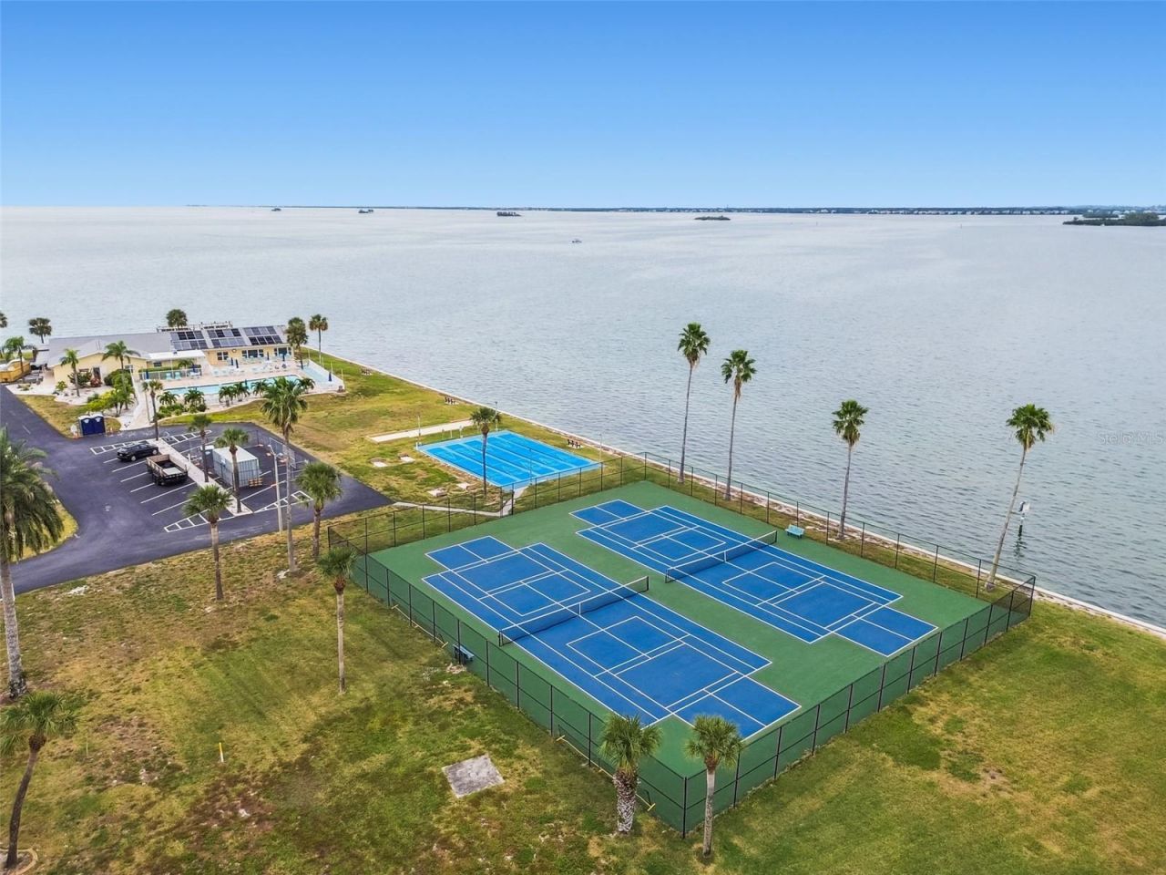 9 Forbes Place, Unit 412, Dunedin, FL 34698 Photo