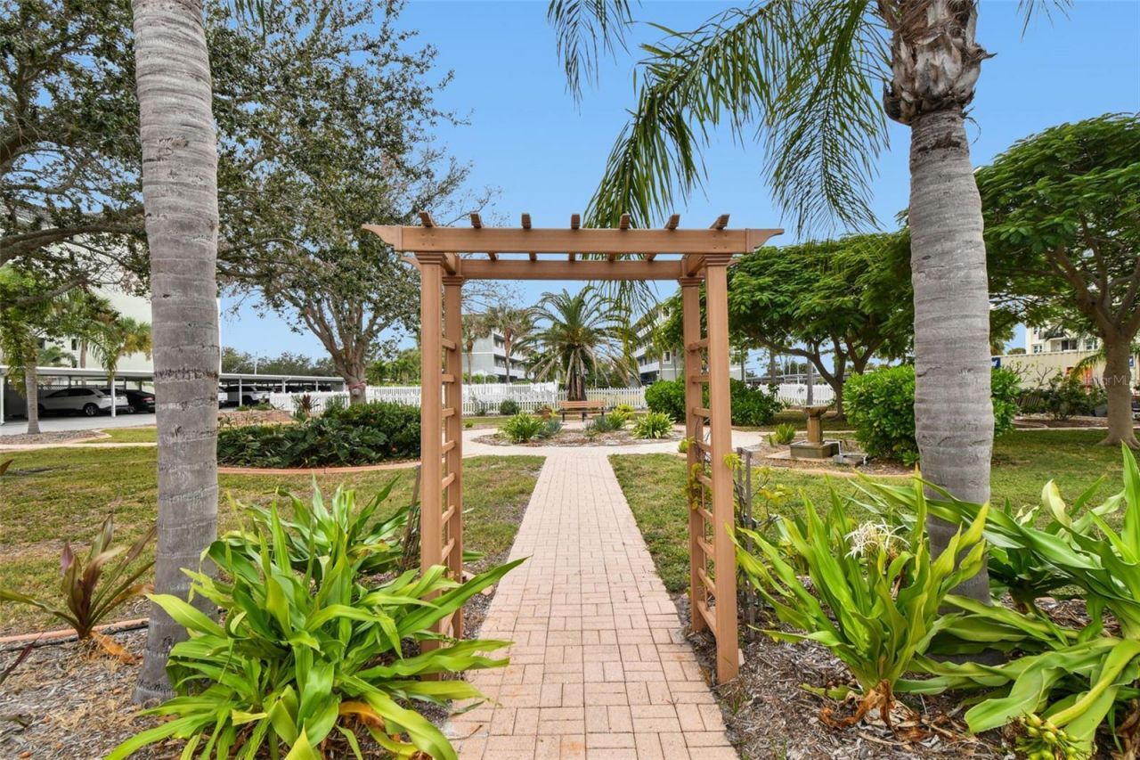 9 Forbes Place, Unit 412, Dunedin, FL 34698 Photo