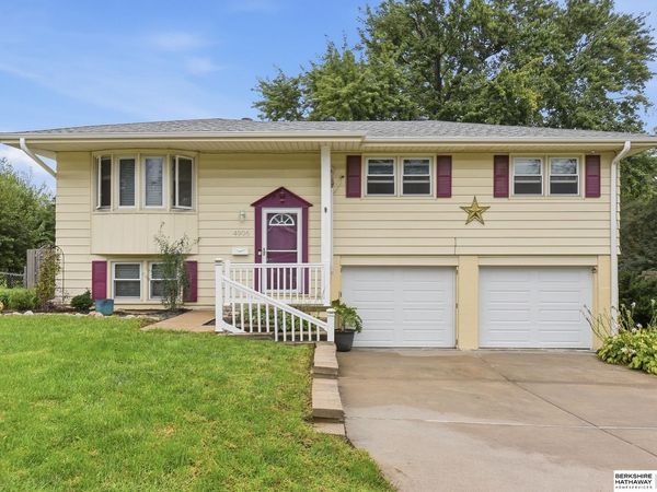 4906 S 91st Street, Omaha, NE 68127
