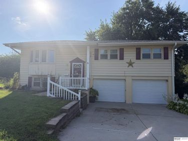 4906 S 91st Street, Omaha, NE 68127
