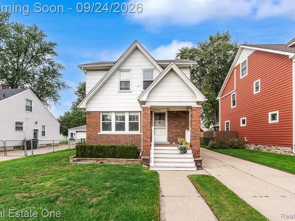 3137 Royal Avenue, Berkley, Mi 48072