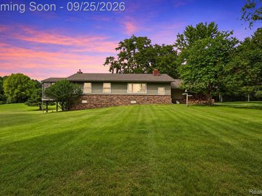 6776 Farley Road, Putnam Township, Mi 48169