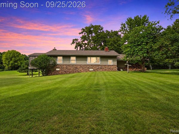 6776 Farley Road, Putnam Township, Mi 48169