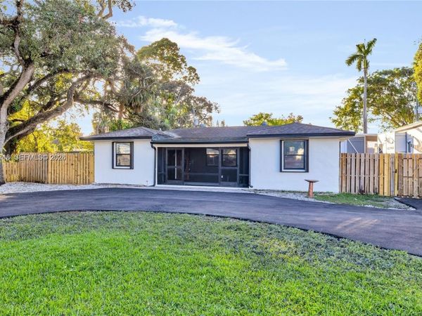 4837 SW 28th Ave , Dania Beach, FL 33312
