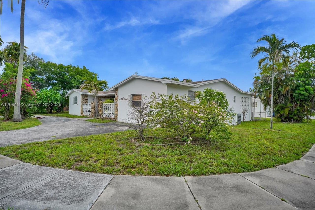 17355 NE 7th Ave , Miami, FL 33162 Photo