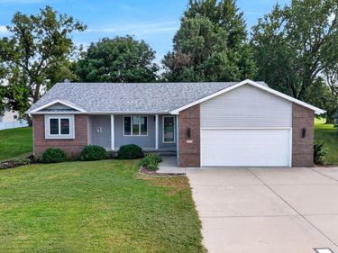 511 EAGLE Lane, UNDERWOOD, IA 51576