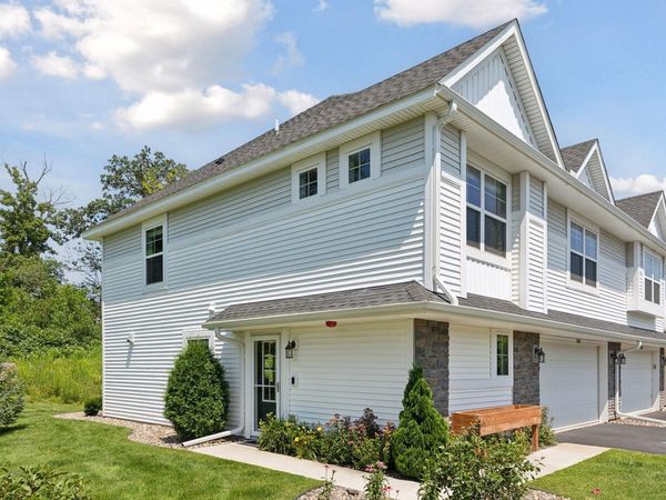 5840 Moonlight Way NE, Prior Lake, MN 55372