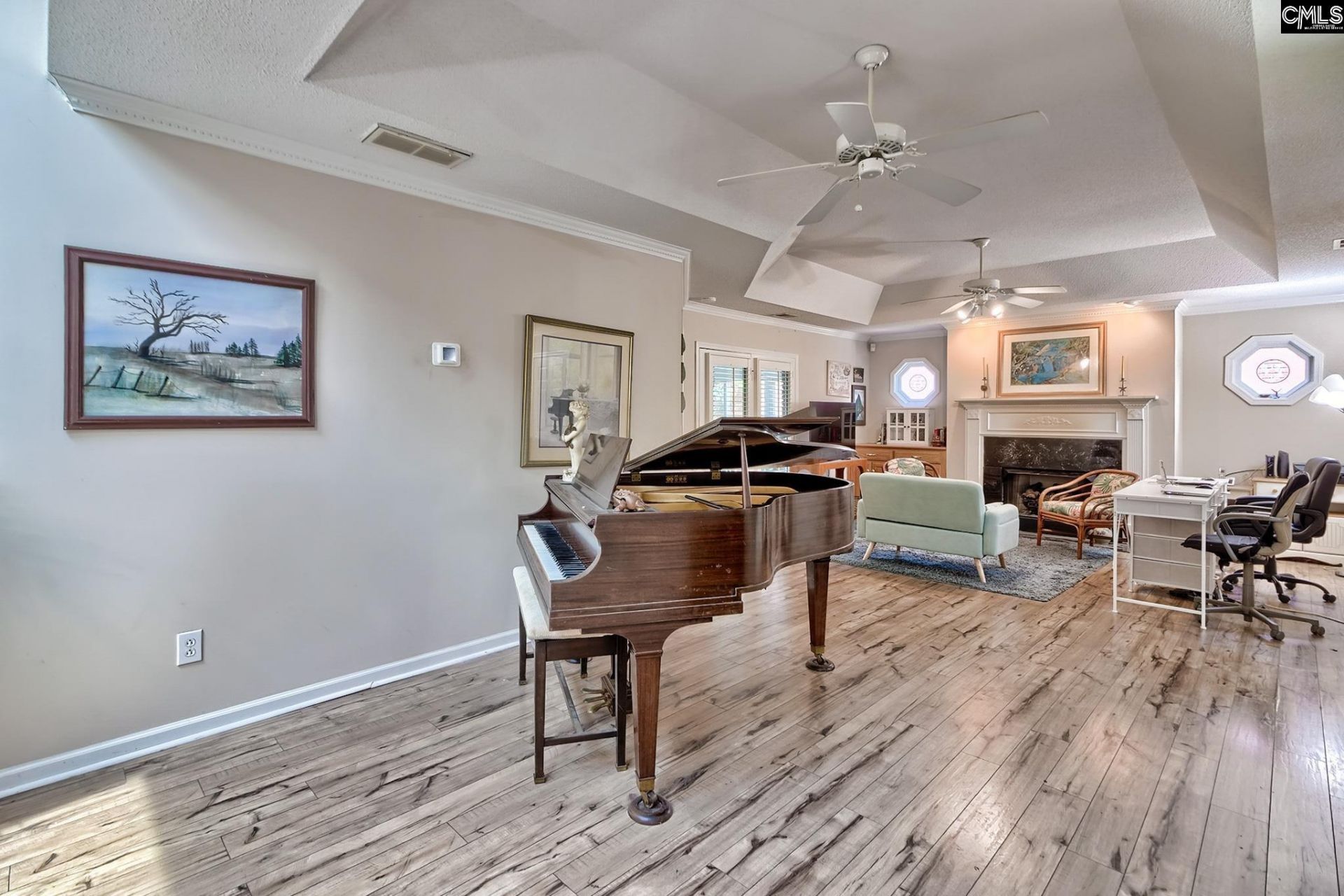 102 Sebring Drive Photo 10