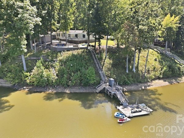 380 Lake Landing Drive , Salisbury, NC 28146