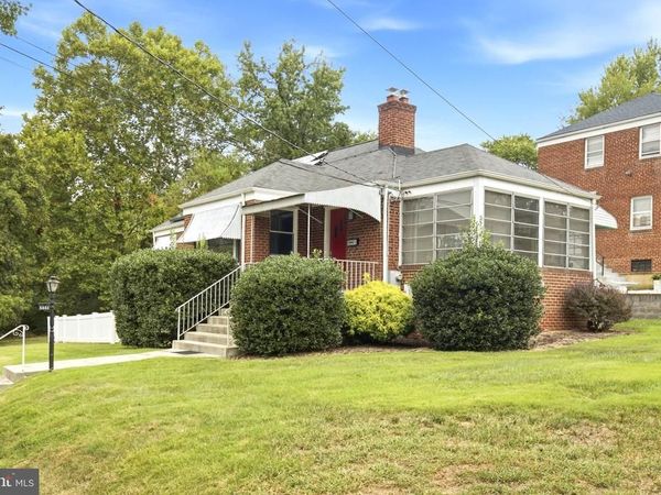 5602 GREENLEAF ROAD, CHEVERLY, MD 20785