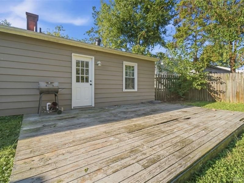 1062 Garnoa Drive, Springfield Township, OH 45231 Photo 26