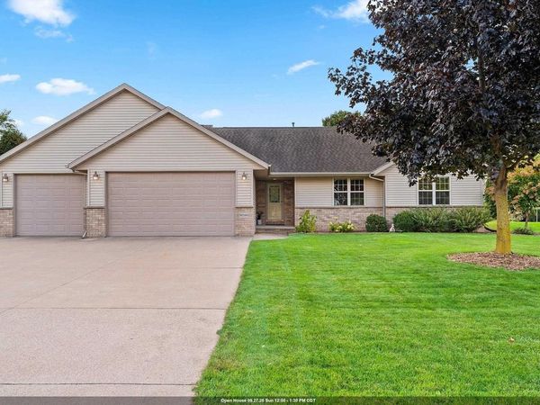 W5985 SWEET WILLIAM DRIVE, Appleton, WI 54915
