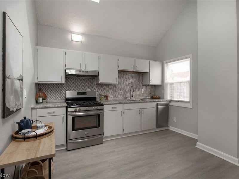 3125 W 70th Street, Cleveland, OH 44102 Photo 16