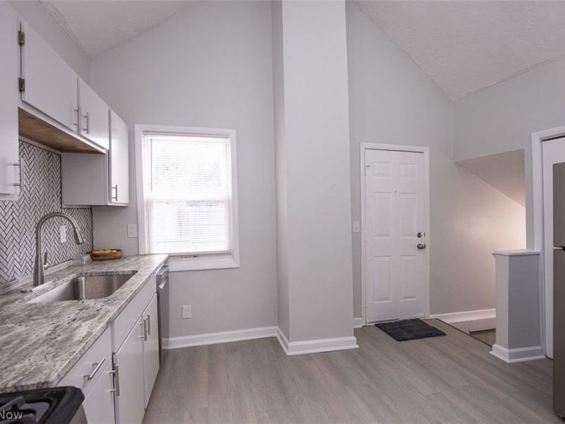 3125 W 70th Street, Cleveland, OH 44102 Photo 18