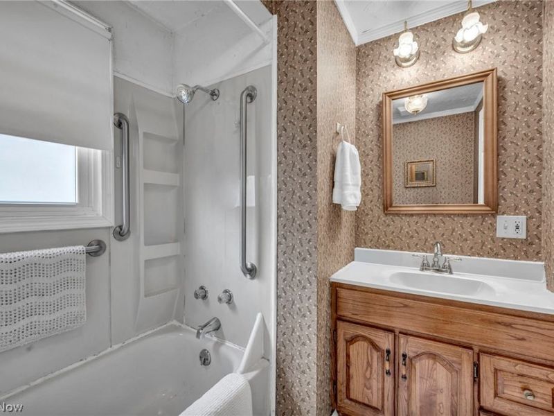 18813 Parkmount, Cleveland, OH 44135 Photo 31