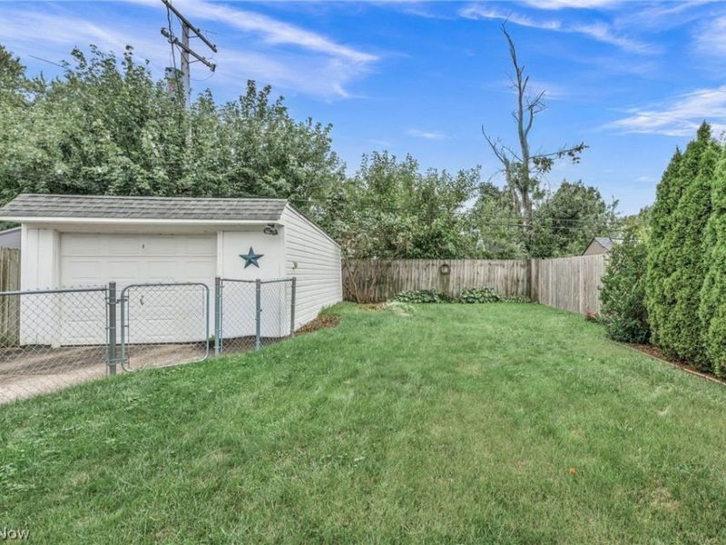 18813 Parkmount, Cleveland, OH 44135 Photo 39