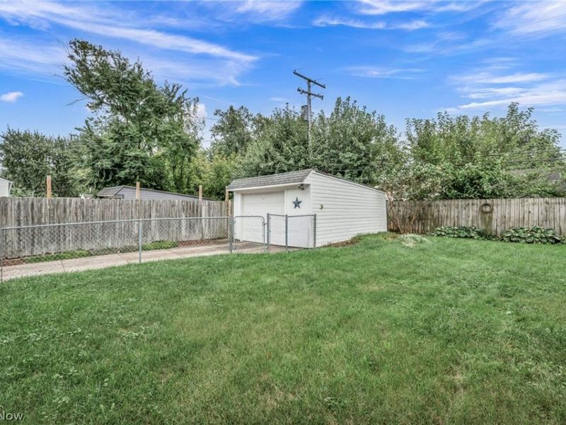 18813 Parkmount, Cleveland, OH 44135 Photo 43