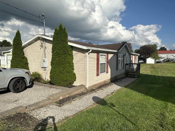 15 Tucker Street, Buckhannon, WV 26201