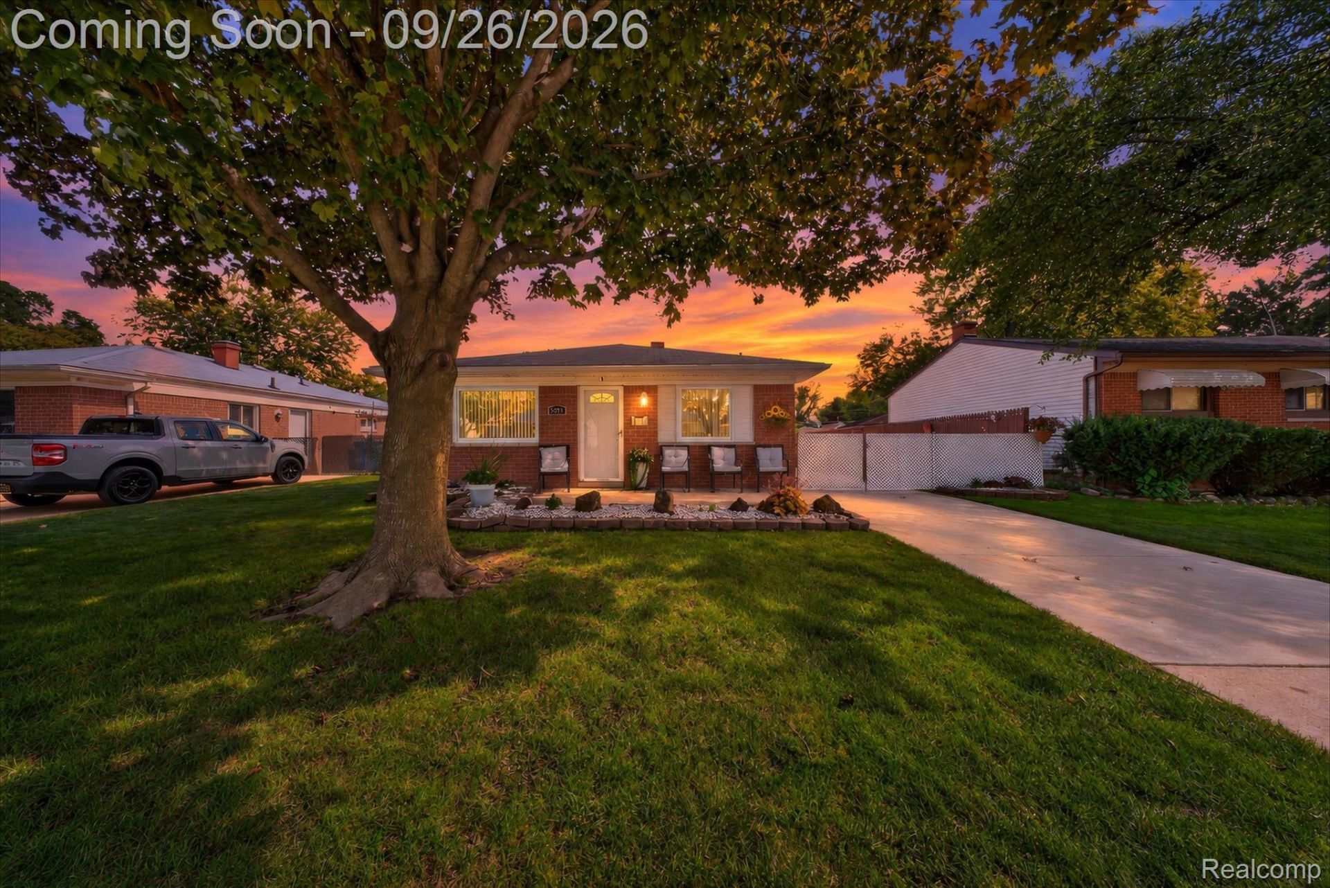 5073 Glenis Street , Dearborn Heights, Mi 48125 Main Photo
