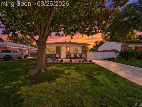 5073 Glenis Street , Dearborn Heights, Mi 48125