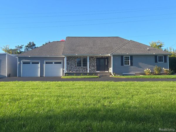 4226 Dye Road N, Swartz Creek, Mi 48473