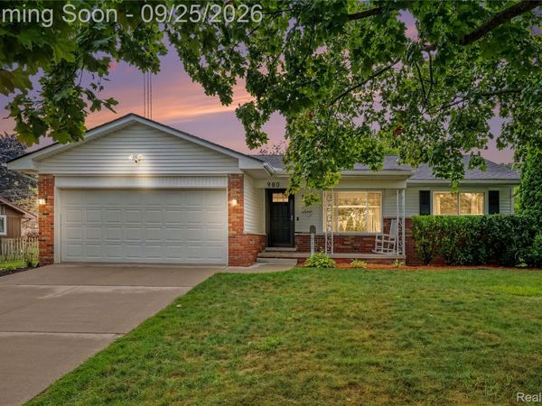 980 S 11th Street, St Clair, Mi 48079