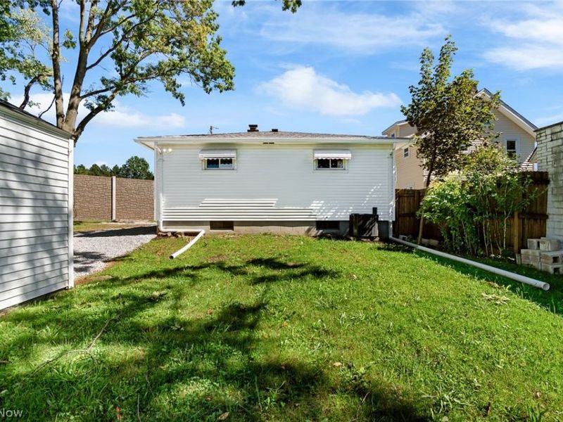 634 Parkview Avenue , Akron, OH 44310 Photo 21