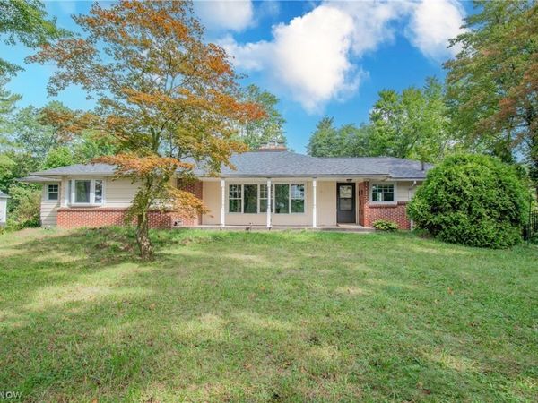 4015 Boston Road , Brecksville, OH 44141